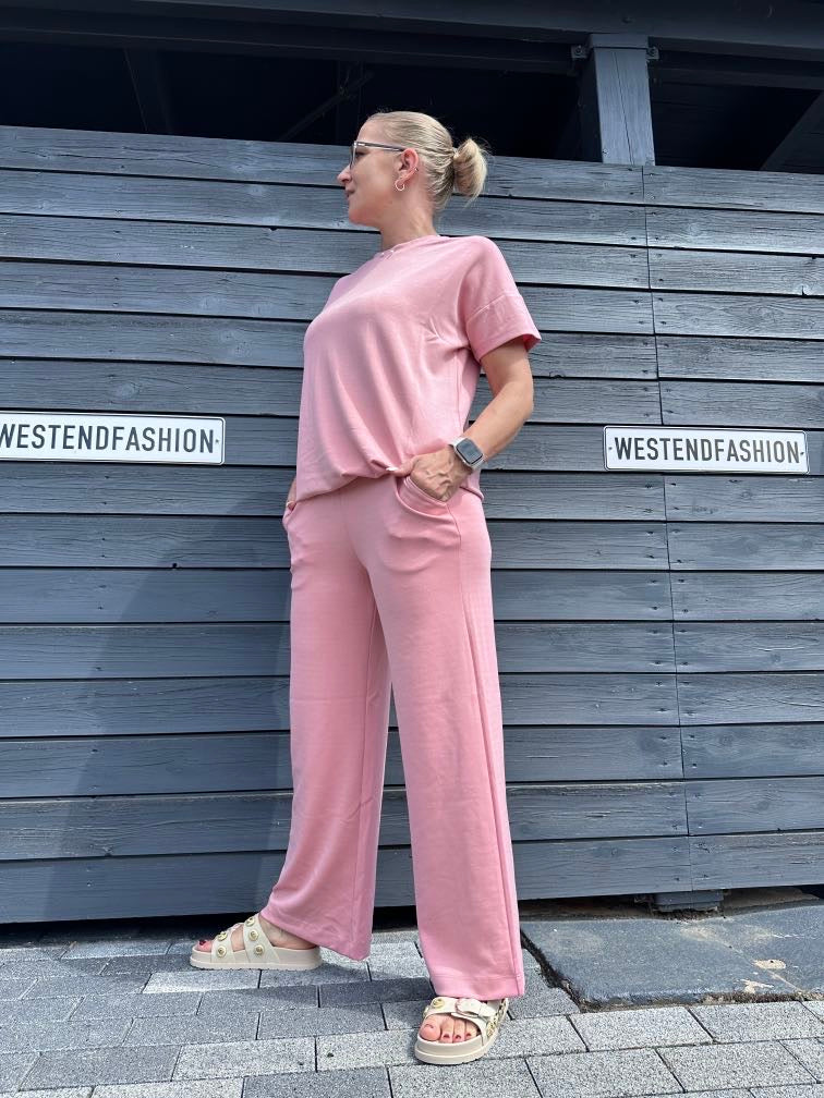 Banu Hose lang in rosa