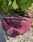 schicke Taschen in verschiedenen Formen in Bordeaux