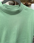 T-Shirt mit Stehbund in blassem Grün