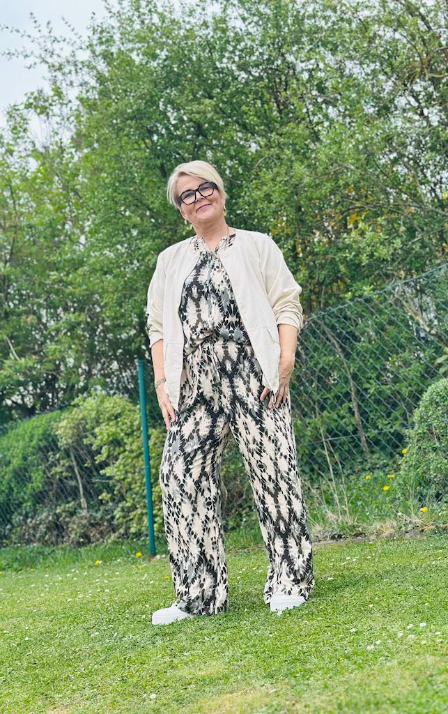 Leichte Culotte mit abstraktem Druck