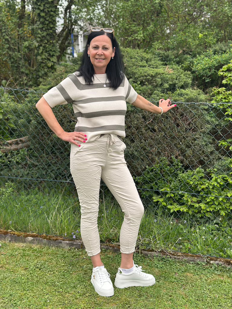 Jogg Pants mit Glitzer-Bändel in Creme