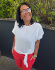 Bluse mit Bindedetail in weiß