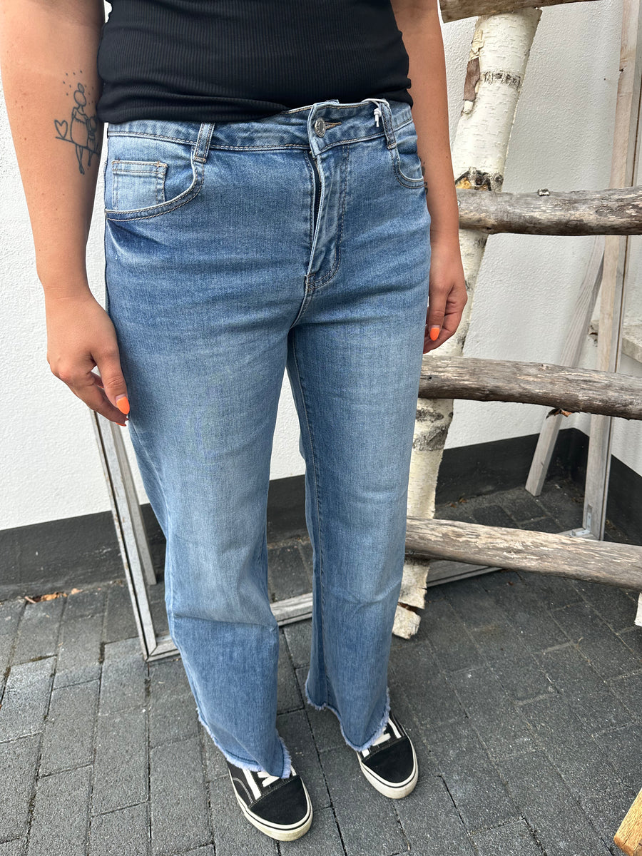 Wide Leg Jeans in Mittelblau