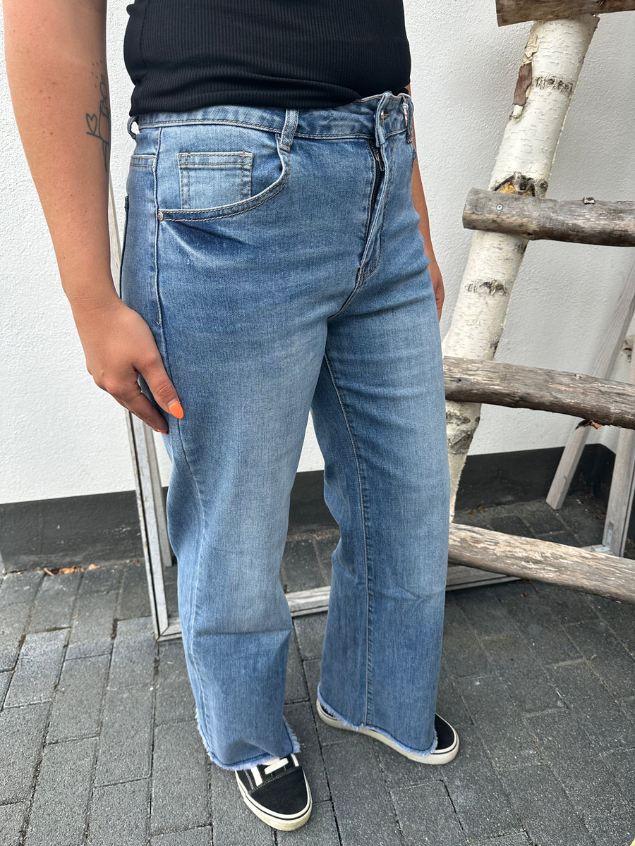 Wide Leg Jeans in Mittelblau