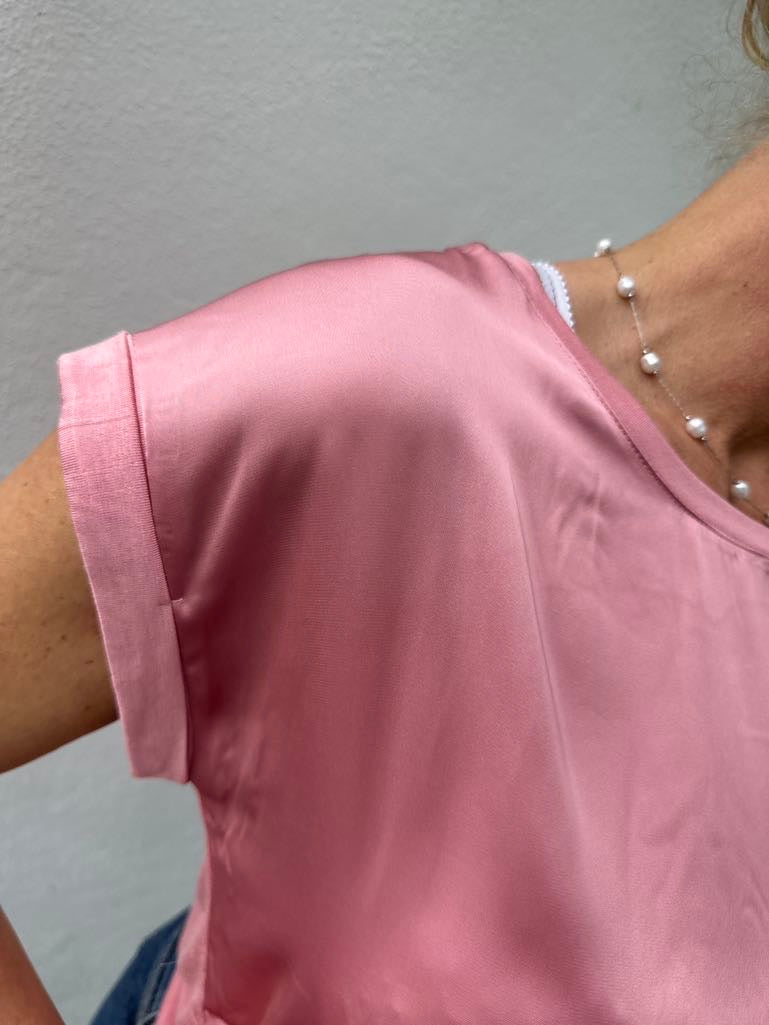 Glänzendes Viskose-Shirt in Rosa