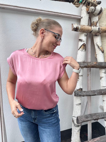 Glänzendes Viskose-Shirt in Rosa