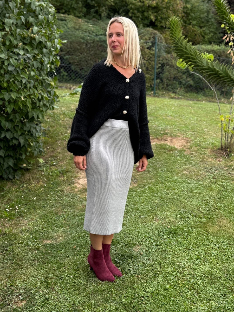 Cardigan mit dicken Knöpfen