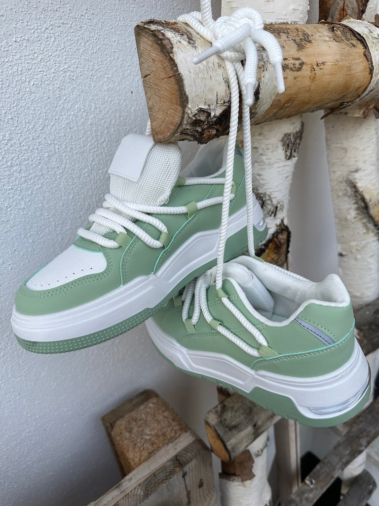 Sneaker in Mint