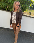 Vegane Lederhose in Camel