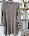Longpullover aus Strick mit Kragen