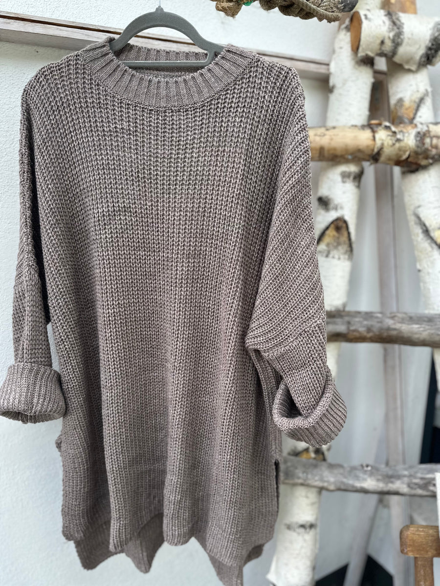 Longpullover aus Strick mit Kragen