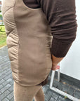 Weste mit flexibler Taille in Taupe