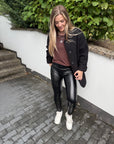 Vegane Lederleggings mit Taschen