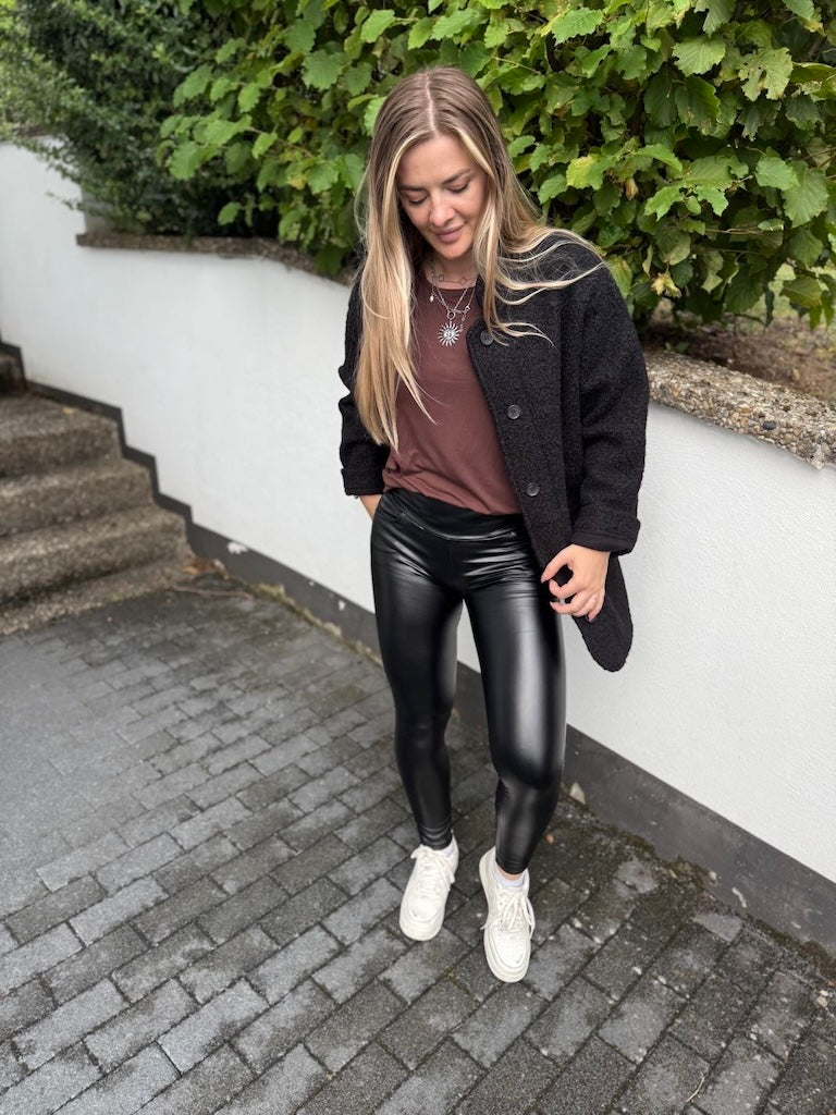 Vegane Lederleggings mit Taschen