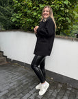 Vegane Lederleggings mit Taschen