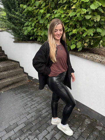 Vegane Lederleggings mit Taschen