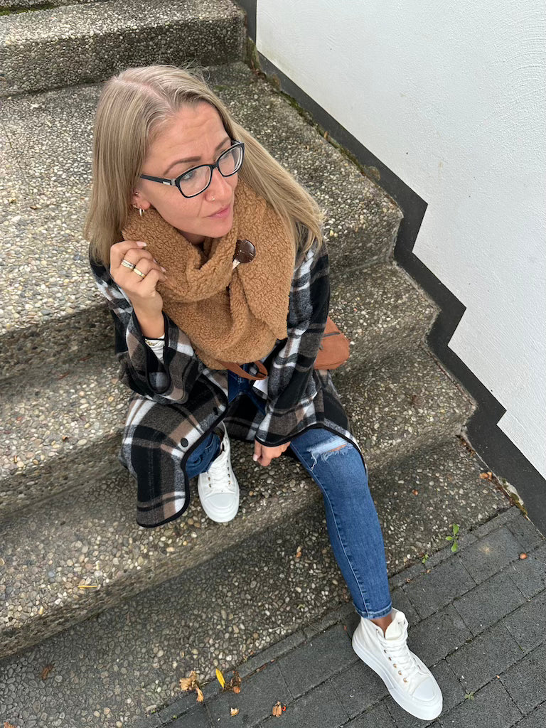 Dreieck Teddy-Schal mit Knopf