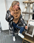 Dreieck Teddy-Schal mit Knopf
