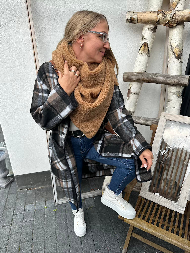 Dreieck Teddy-Schal mit Knopf