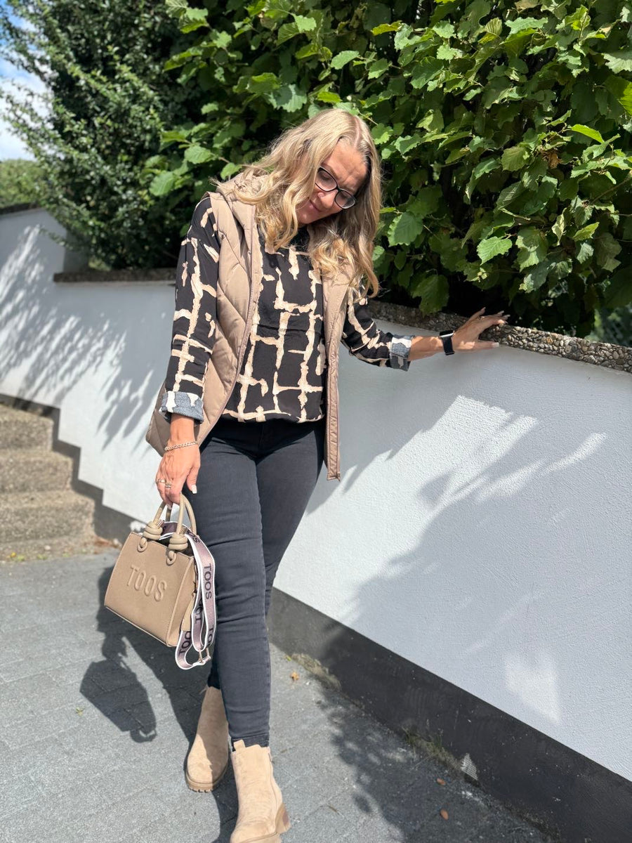 Jeans 10B in Schwarz-Grau