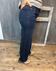 Weite Jeans dunkle Waschung mit auffälligen Nähten