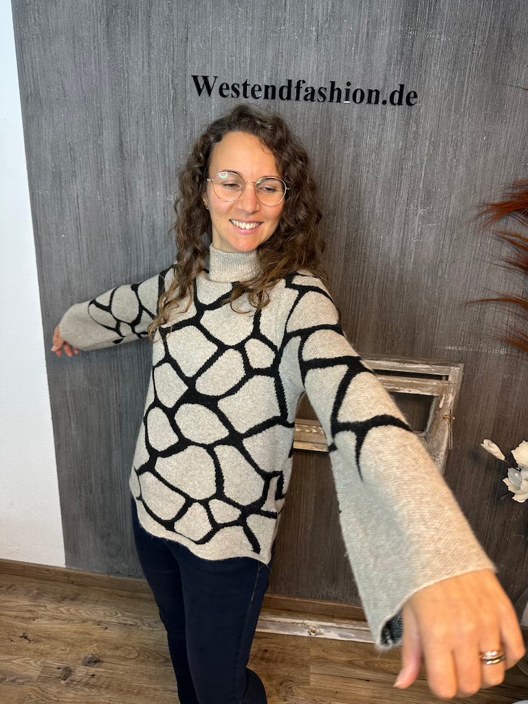 Pullover mit Muster und höherem Kragen
