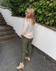 Joggpants mit Rüschentaschen in zwei Farben