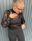Bluse mit eleganten Spitzendetails