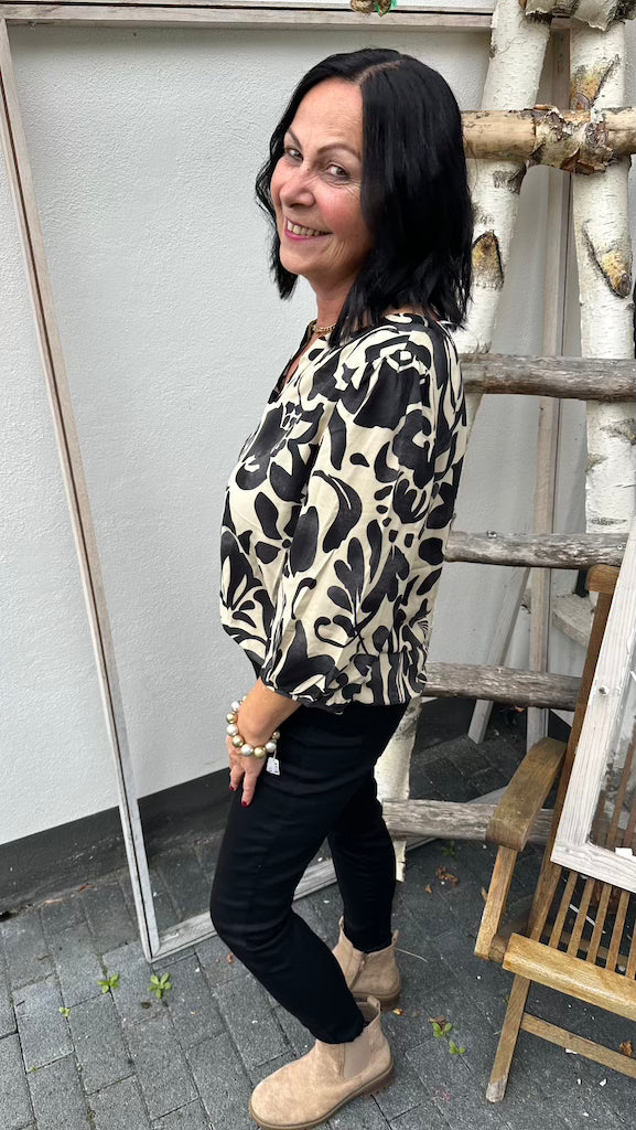 Bluse mit abstraktem Blumenprint