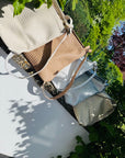 Rucksack-Tasche in metallischen und neutralen Farben