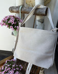 Rucksack-Tasche in metallischen und neutralen Farben