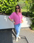 helle Jeans mit schicker Knopfleiste