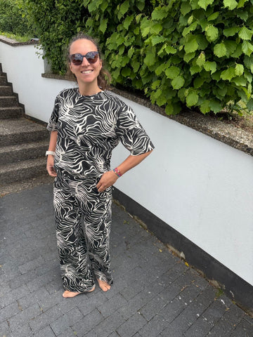 Shirt mit tollem Baumzweigmuster