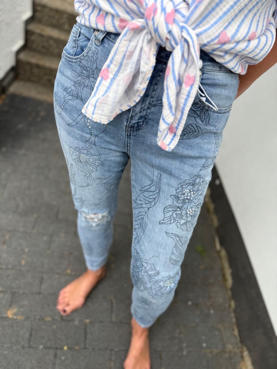 Jeans mit Strassmuster