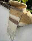Schmaler Kuschelschal in herbstlichen Farben