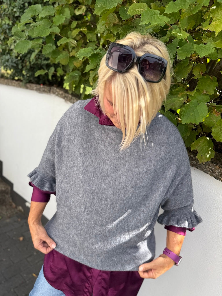 Strickpullover mit Rüschenärmeln