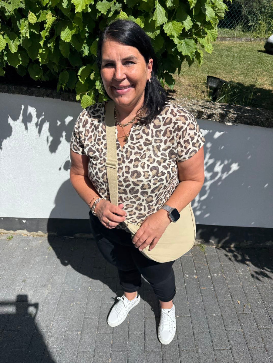Blusenshirt mit tierischem Print