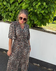 Langes Kleid mit Leoprint
