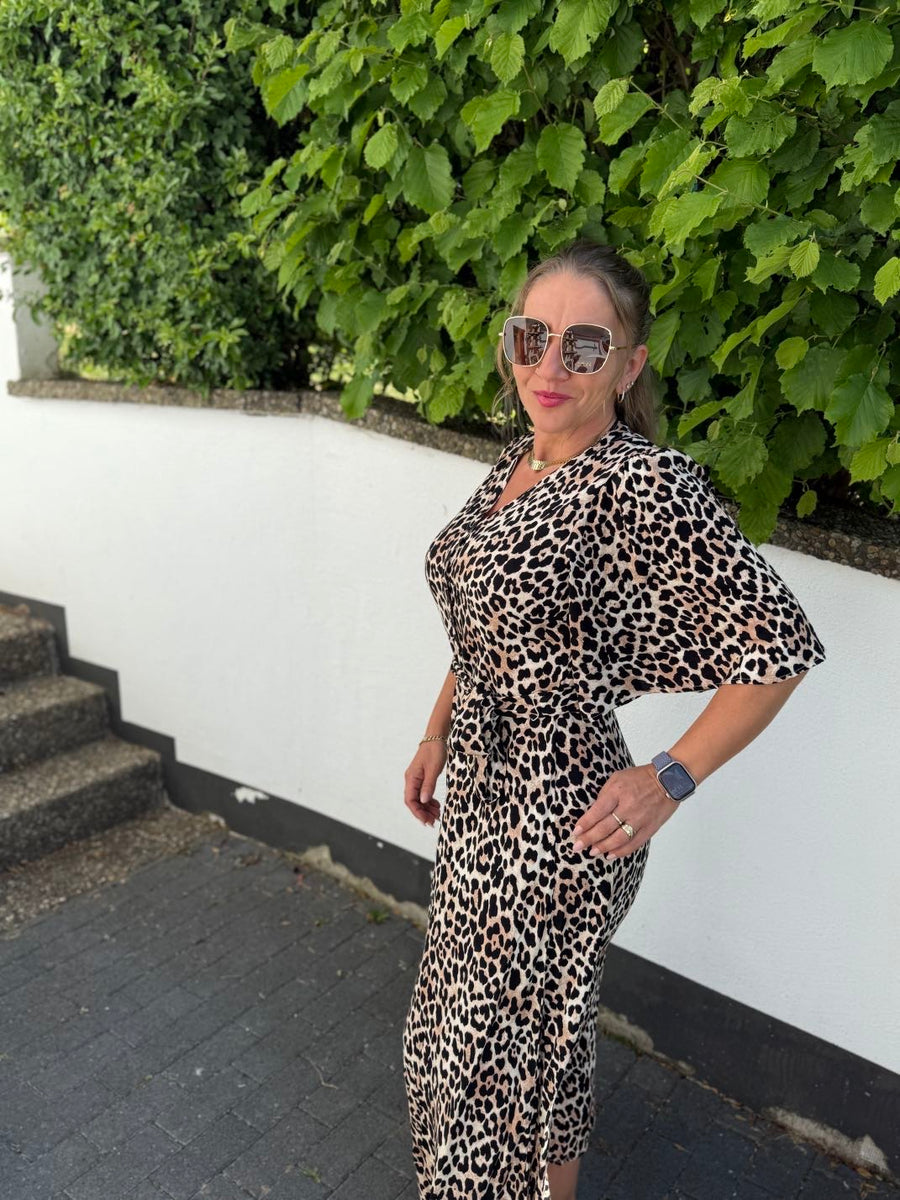 Langes Kleid mit Leoprint