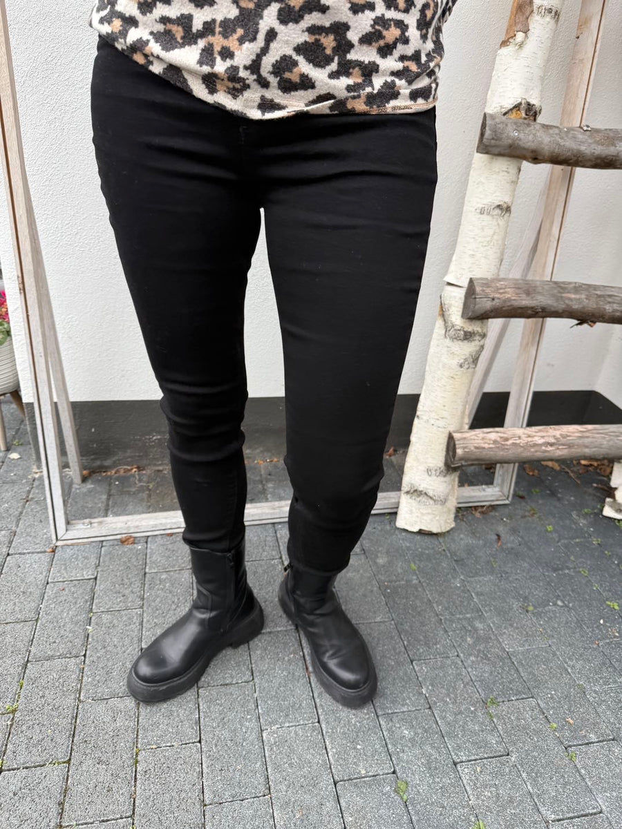 Basic Stretch-Jeans in Schwarz NOOS