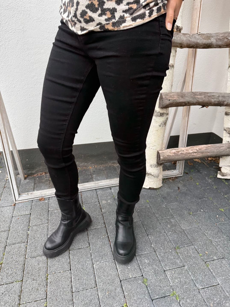 Basic Stretch-Jeans in Schwarz NOOS