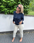 Mom Jeans mit elastischem Bund creme