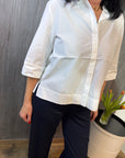 Bluse mit verdeckter Knopfleiste