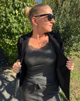 Top mit Spitzendetails in Anthrazit