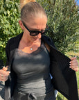 Top mit Spitzendetails in Anthrazit