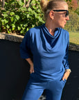 Pullover mit locker fallendem Ausschnitt in Blau