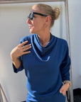 Pullover mit locker fallendem Ausschnitt in Blau