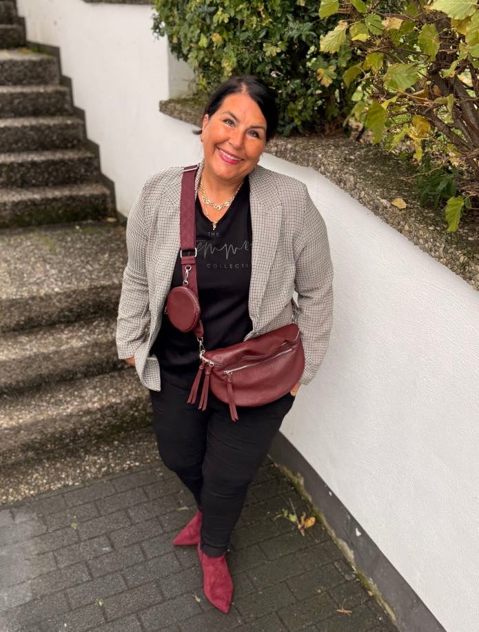 Joggpants mit Glitzerbändel in schwarz