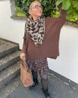Grobstrickpullover mit engen Ärmeln
