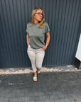 Banu Shirt mit Detail am Saum in Khaki